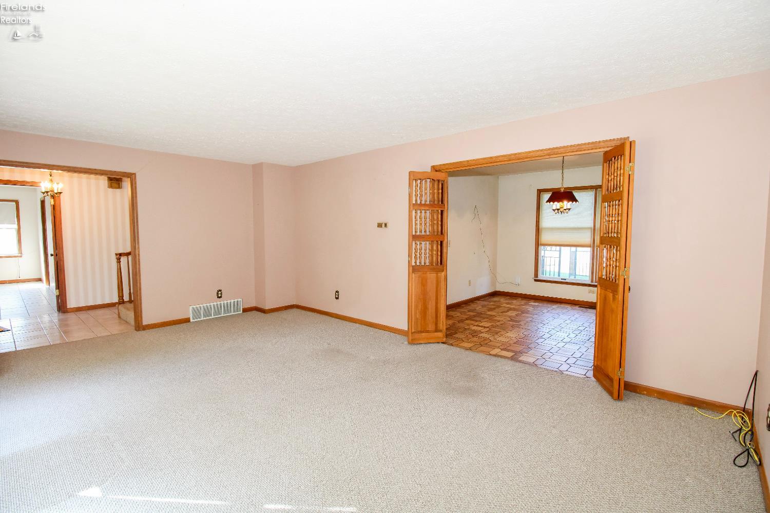 Sandusky, Ohio 44870, United States, 3 Bedrooms Bedrooms, ,3 BathroomsBathrooms,Residential,Coming Soon,219027