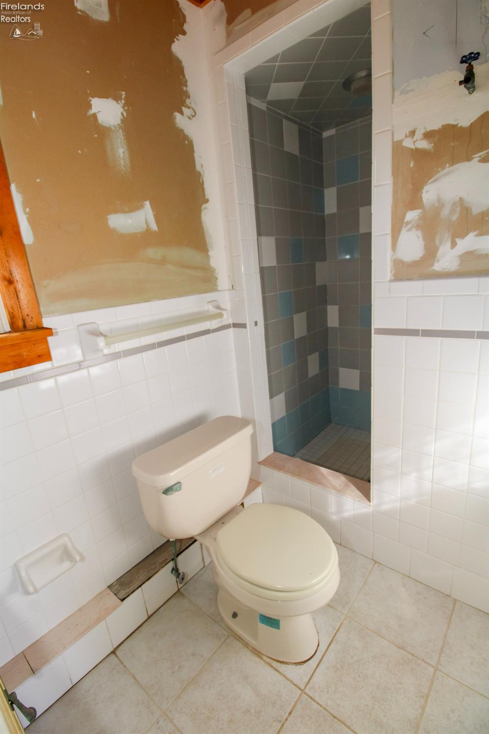 Sandusky, Ohio 44870, United States, 3 Bedrooms Bedrooms, ,3 BathroomsBathrooms,Residential,Coming Soon,219027