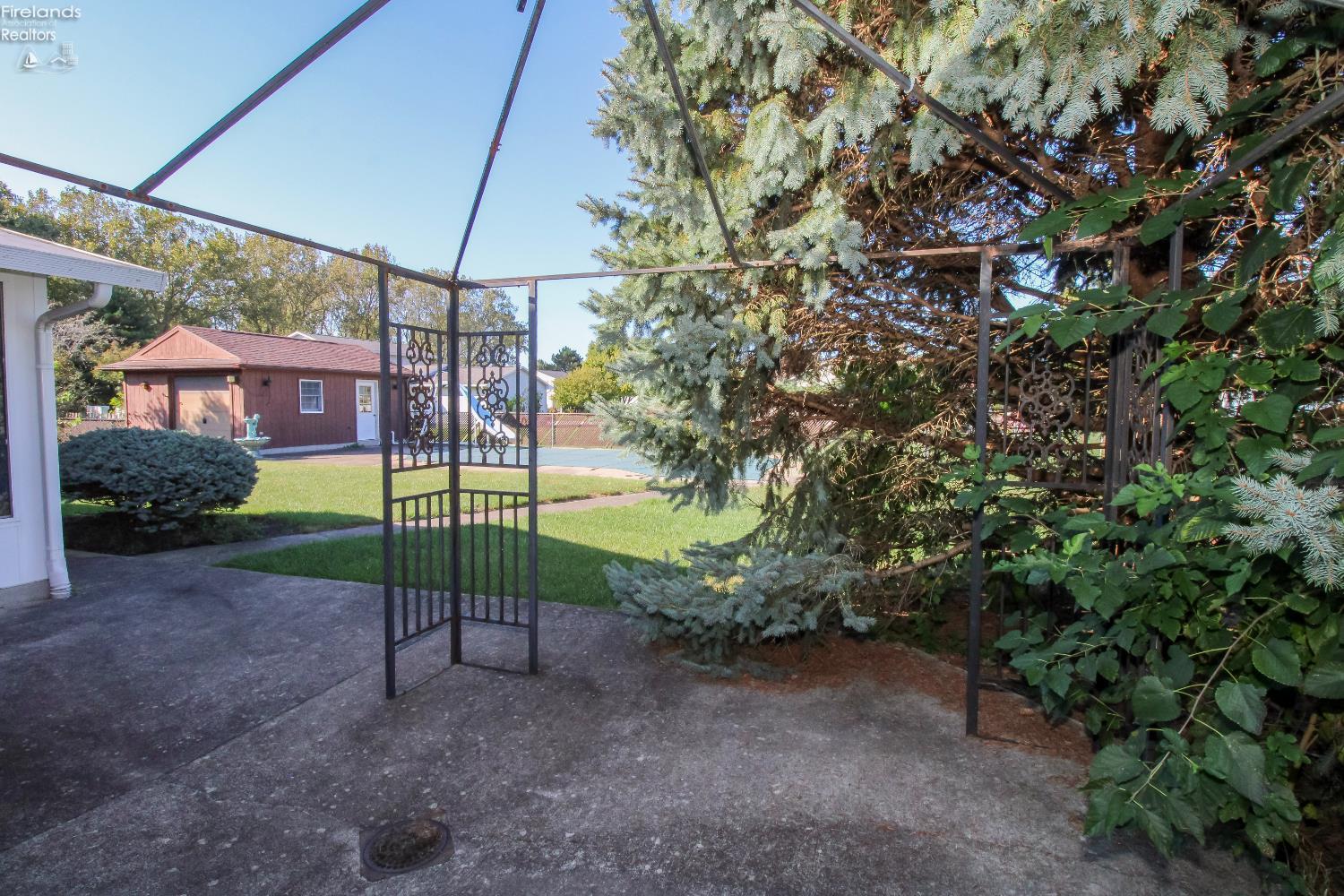 Sandusky, Ohio 44870, United States, 3 Bedrooms Bedrooms, ,3 BathroomsBathrooms,Residential,Coming Soon,219027