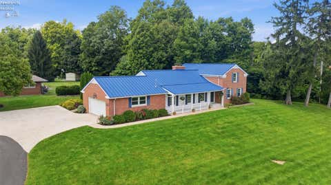 Homes For Sale - 9 Meadow Lane<br/> Tiffin, OH 44883