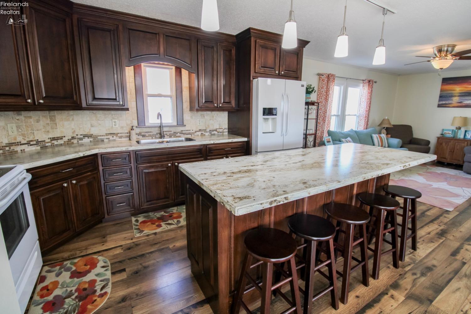1623 NE Catawba Road #164, Port Clinton, Ohio image 7