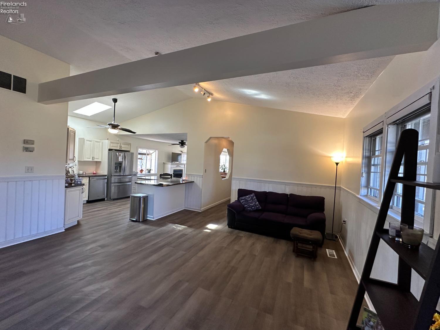 37387 E Giles Rd, Grafton, Ohio image 10