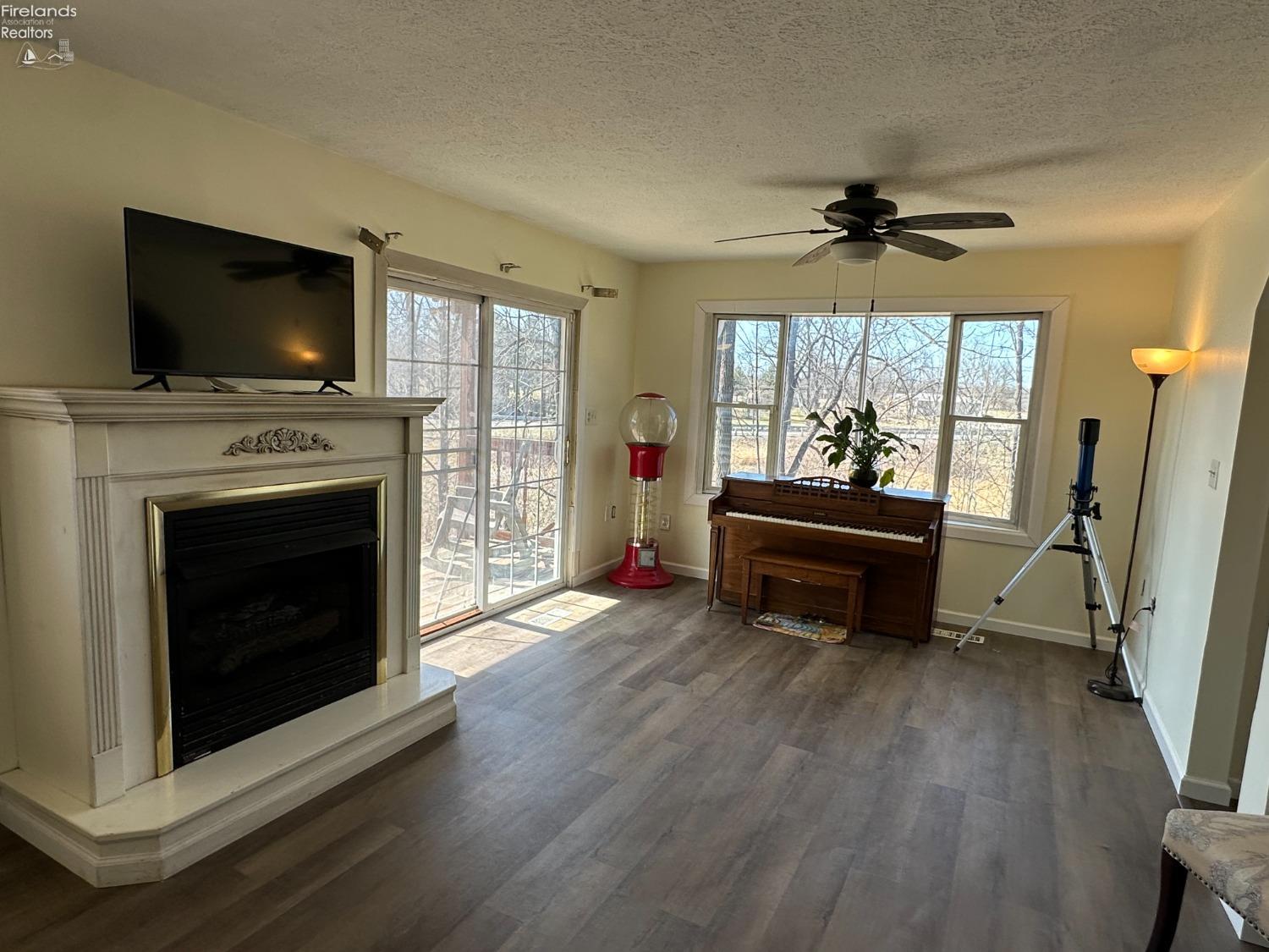 37387 E Giles Rd, Grafton, Ohio image 18