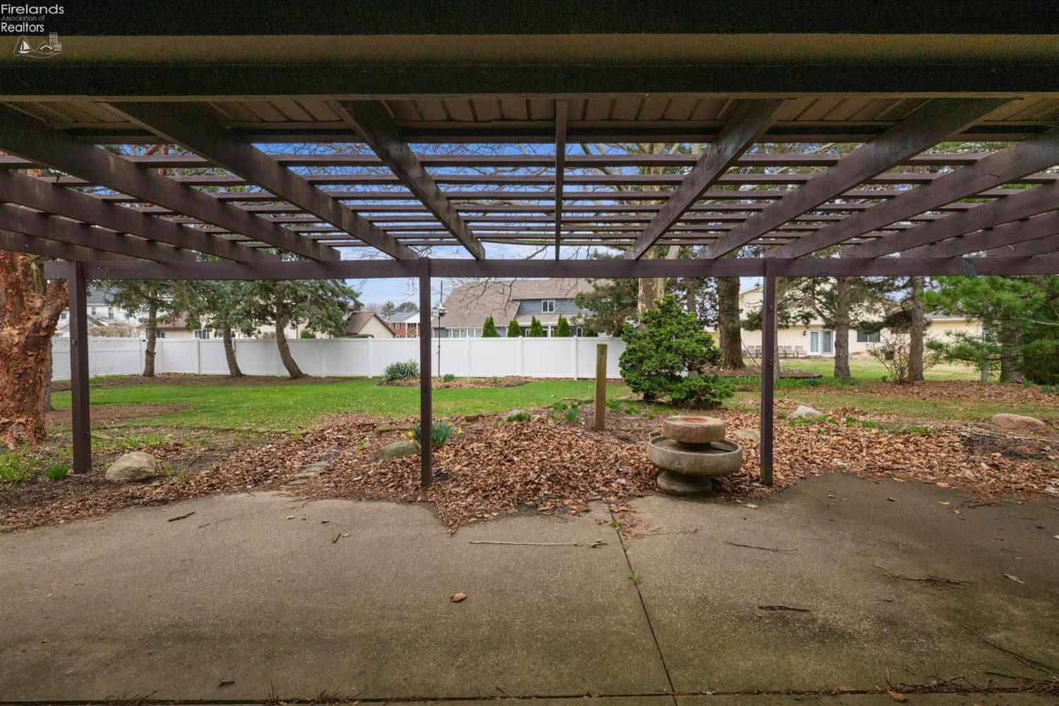 3211 Stonewood Drive, Sandusky, Ohio image 47
