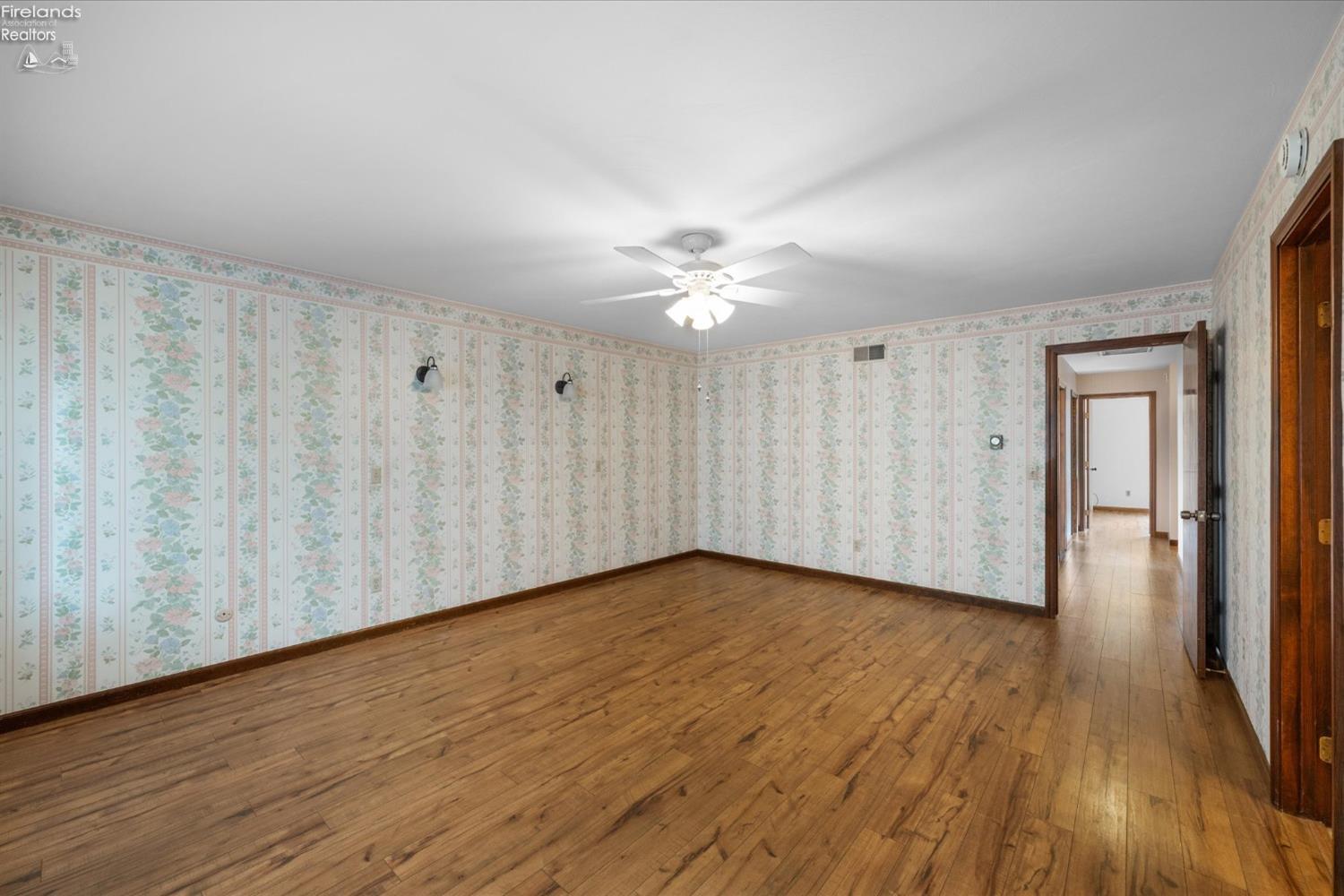 3211 Stonewood Drive, Sandusky, Ohio image 27