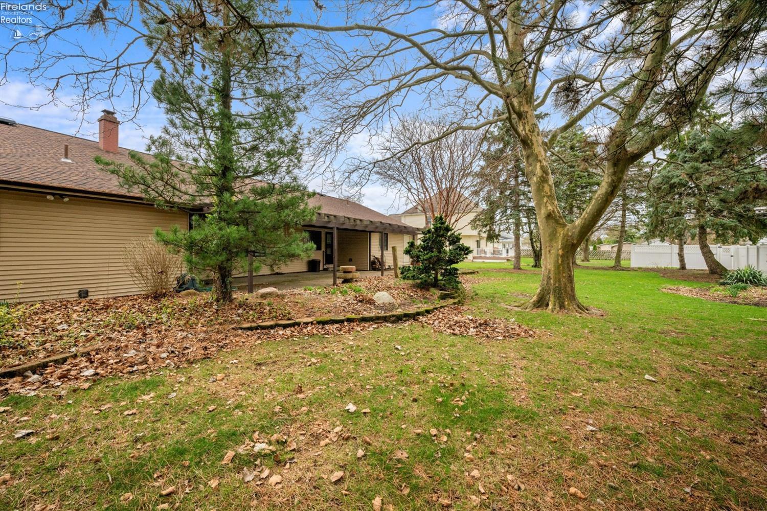3211 Stonewood Drive, Sandusky, Ohio image 46