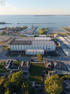 714 W MARKET STREET, SANDUSKY, OH 44870 - Image 1d612a4e2e5282e26fd5da090c129232/2418571271