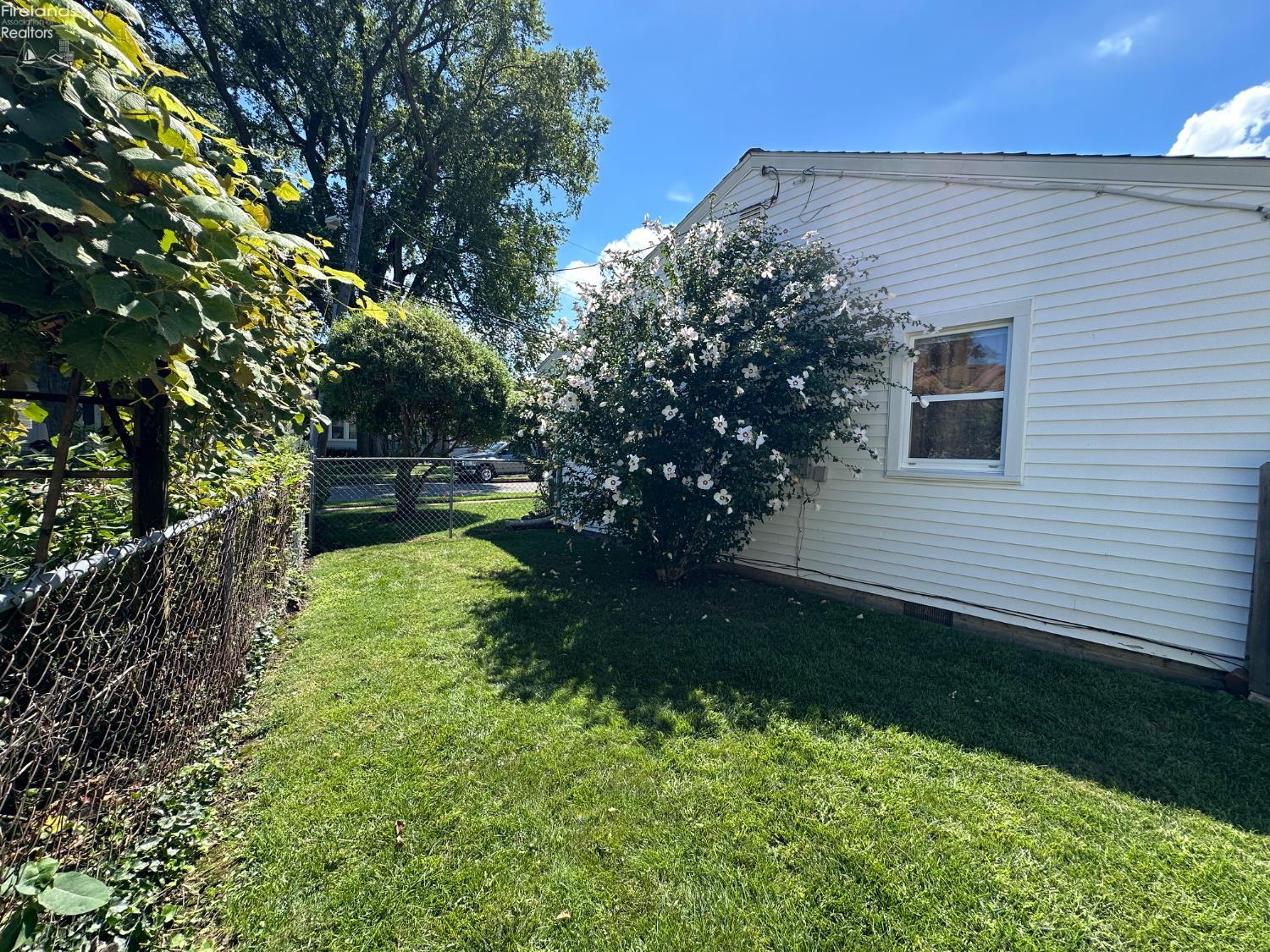 Sandusky, Ohio 44870, United States, 3 Bedrooms Bedrooms, ,1 BathroomBathrooms,Residential,Active,196872