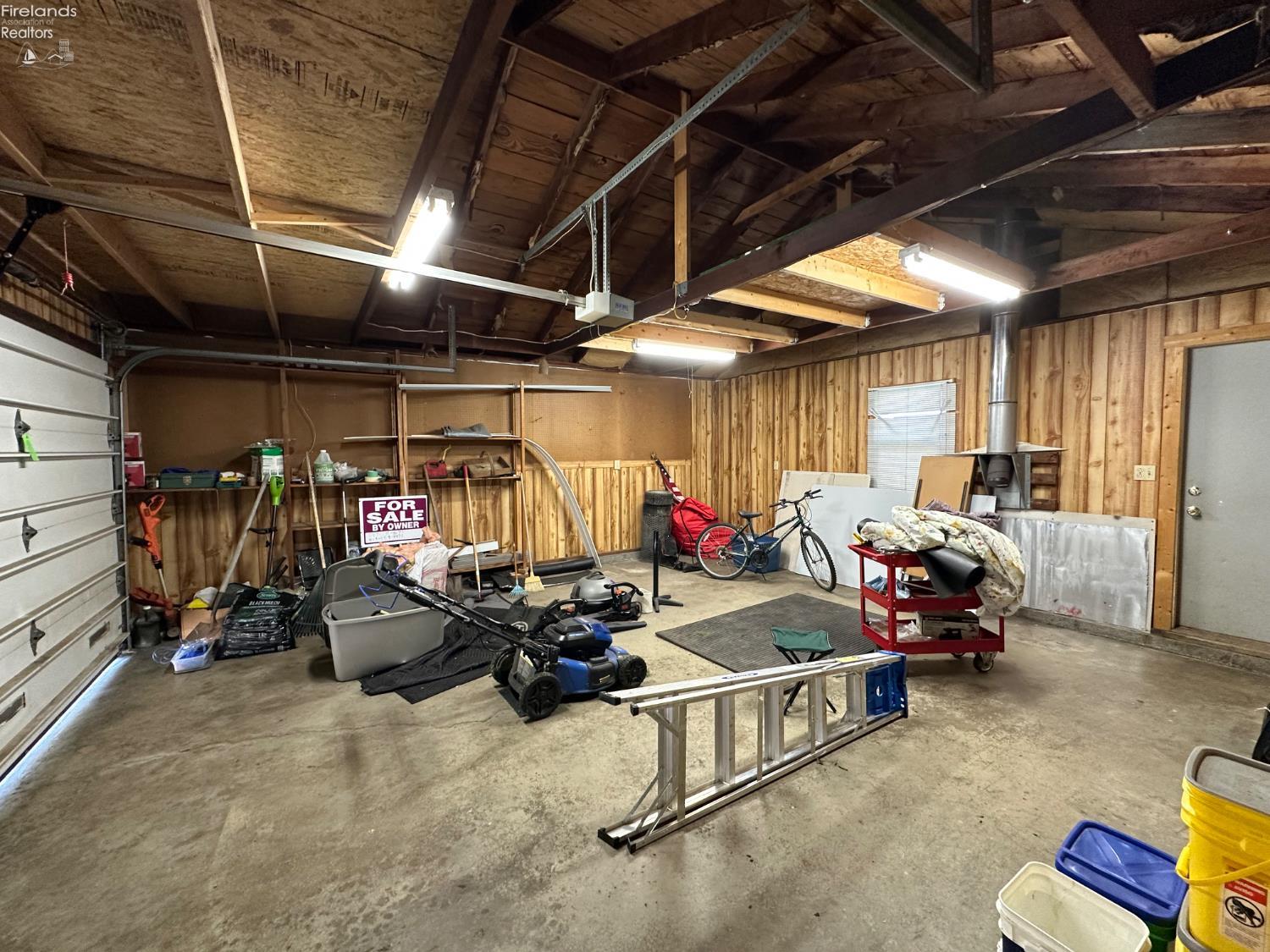 Sandusky, Ohio 44870, United States, 3 Bedrooms Bedrooms, ,1 BathroomBathrooms,Residential,Active,196872