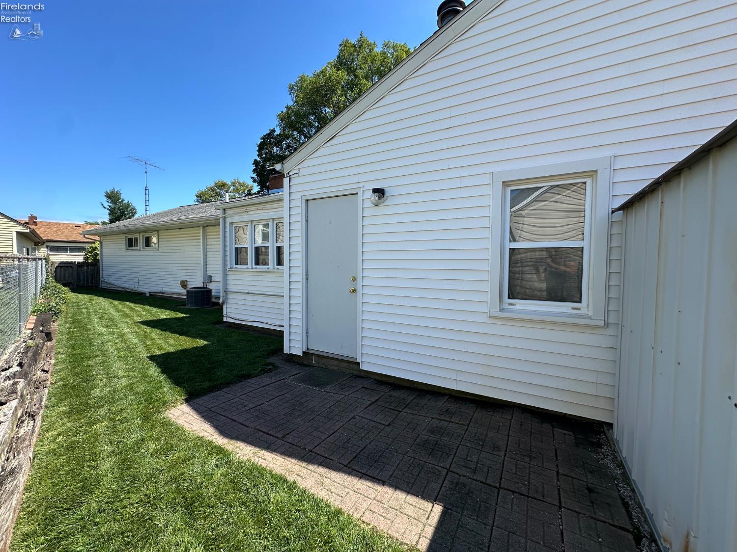 Sandusky, Ohio 44870, United States, 3 Bedrooms Bedrooms, ,1 BathroomBathrooms,Residential,Active,196872