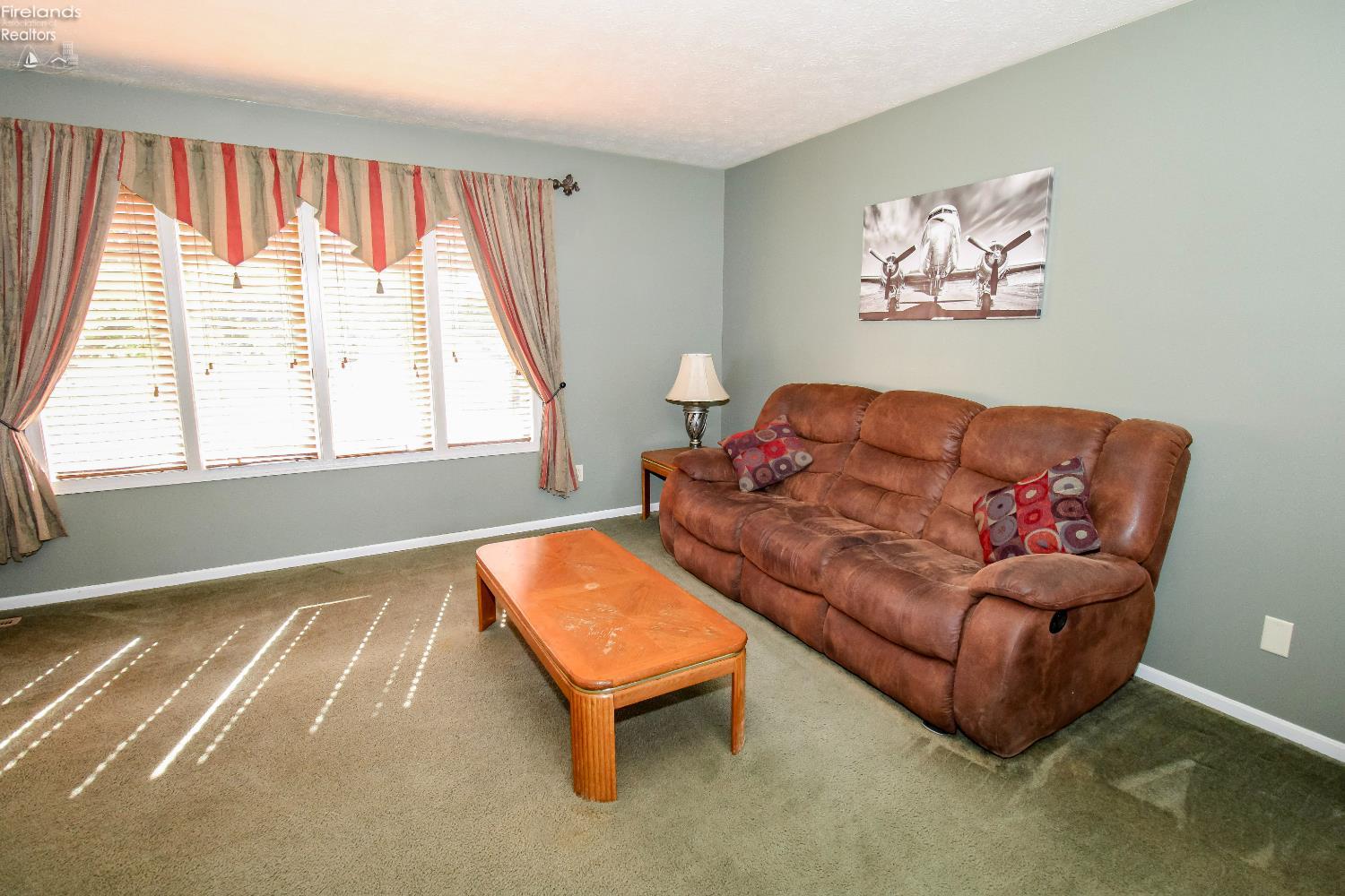 Norwalk, Ohio 44857, United States, 3 Bedrooms Bedrooms, ,2 BathroomsBathrooms,Residential,Contingent,206885