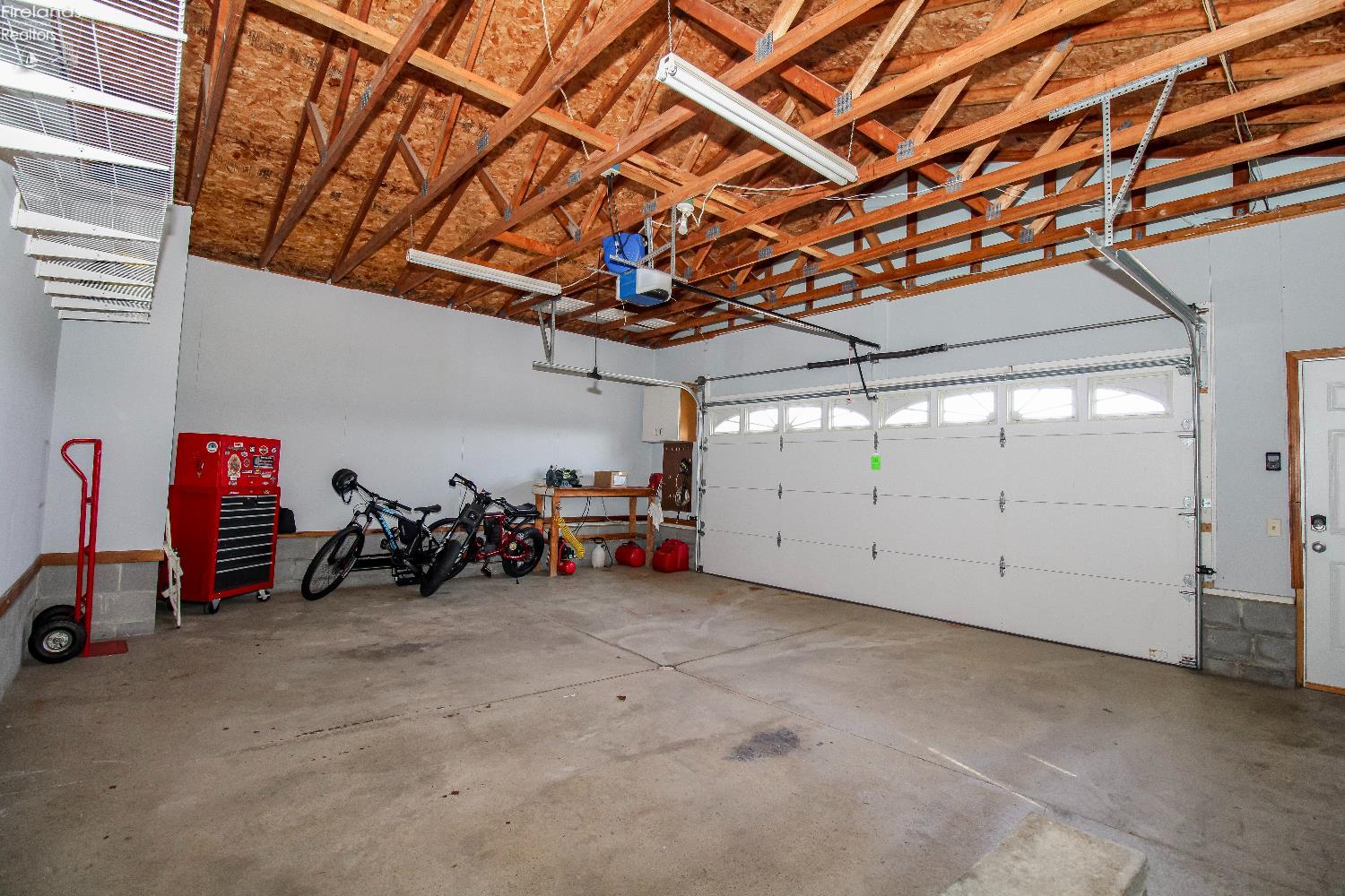 Norwalk, Ohio 44857, United States, 3 Bedrooms Bedrooms, ,2 BathroomsBathrooms,Residential,Contingent,206885