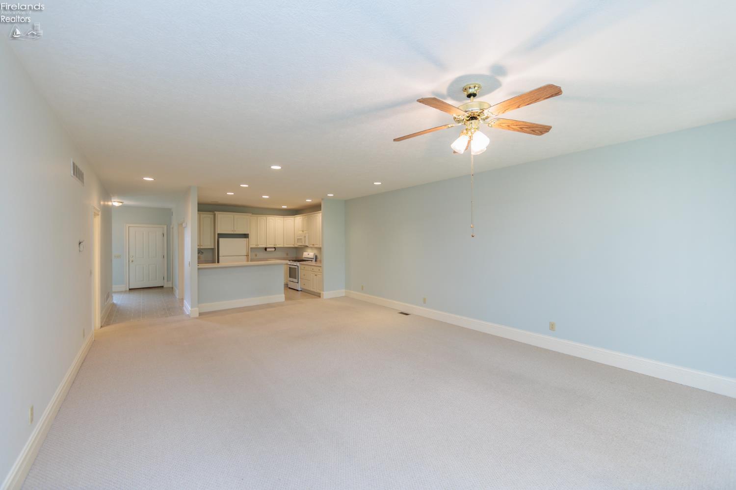 2 N Executive Village Court #B, Norwalk, New Mexico image 17