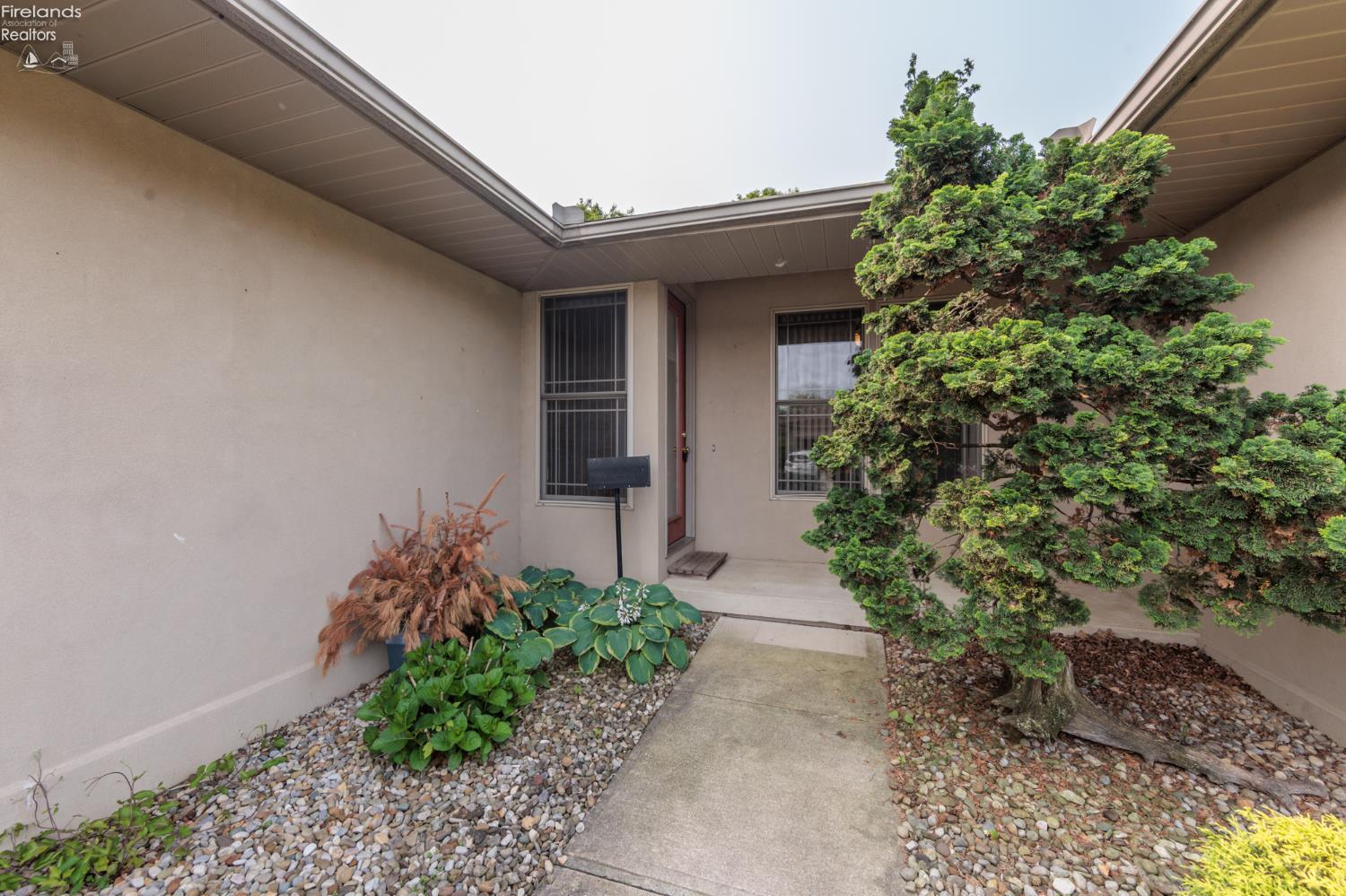 2 N Executive Village Court #B, Norwalk, New Mexico image 3