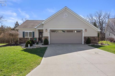 Homes For Sale - 329 Lighthouse Oval Oval<br/> Marblehead, OH 43440