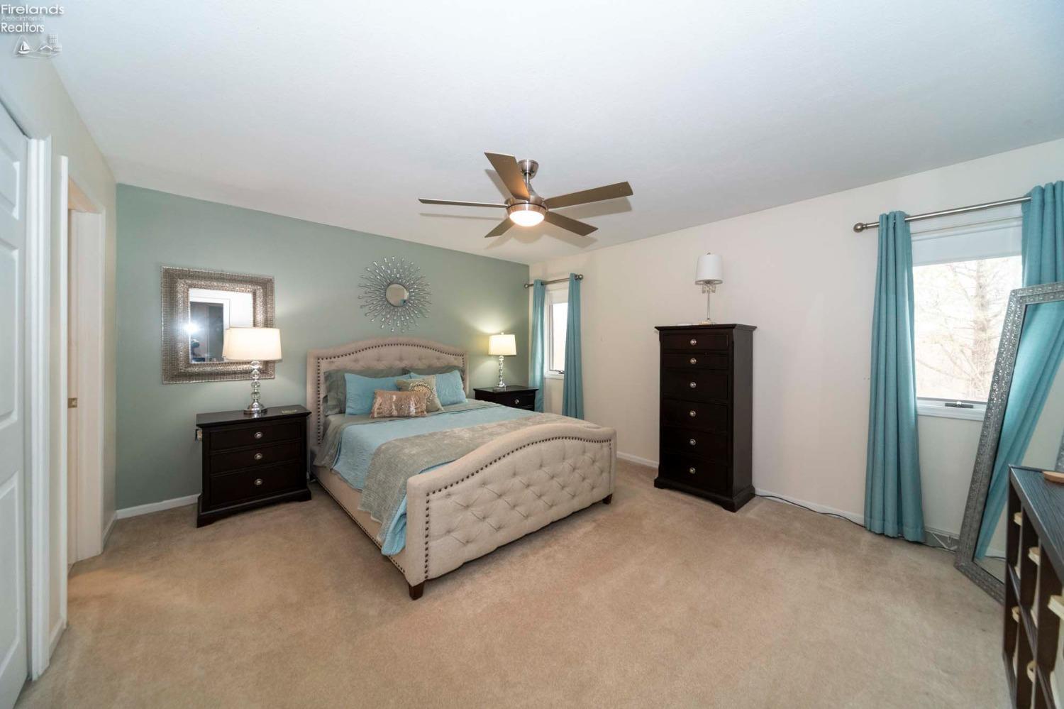 705 S Elizabeth Drive, Huron, Ohio image 18
