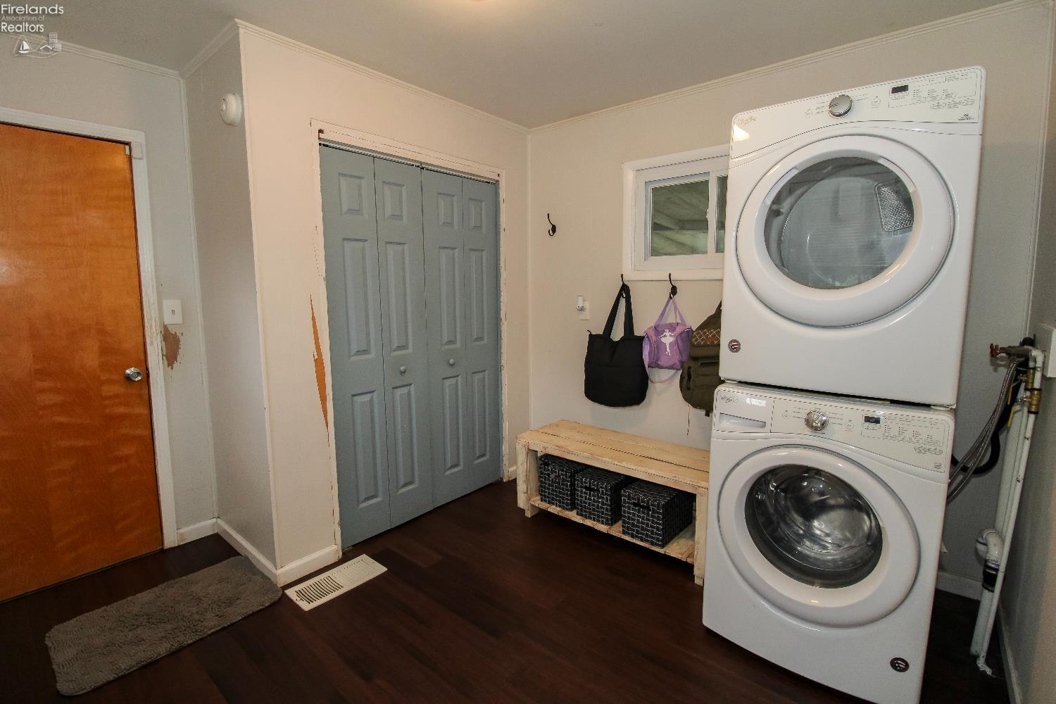 Castalia, Ohio 44824, United States, 3 Bedrooms Bedrooms, ,2 BathroomsBathrooms,Residential,Active,216510