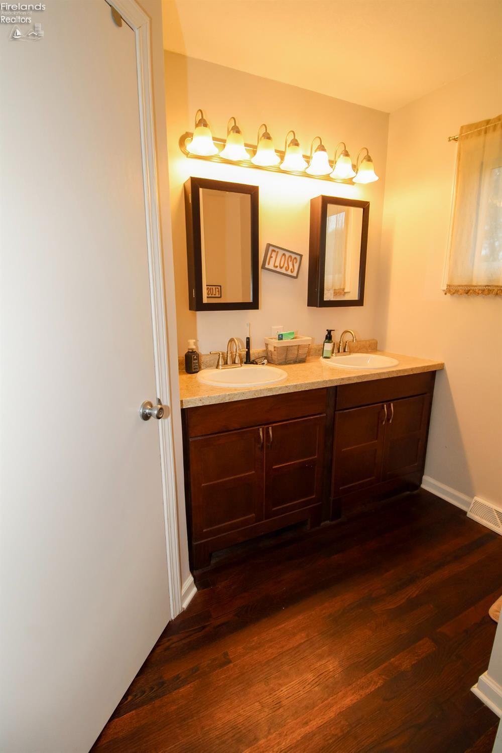 Castalia, Ohio 44824, United States, 3 Bedrooms Bedrooms, ,2 BathroomsBathrooms,Residential,Active,216510