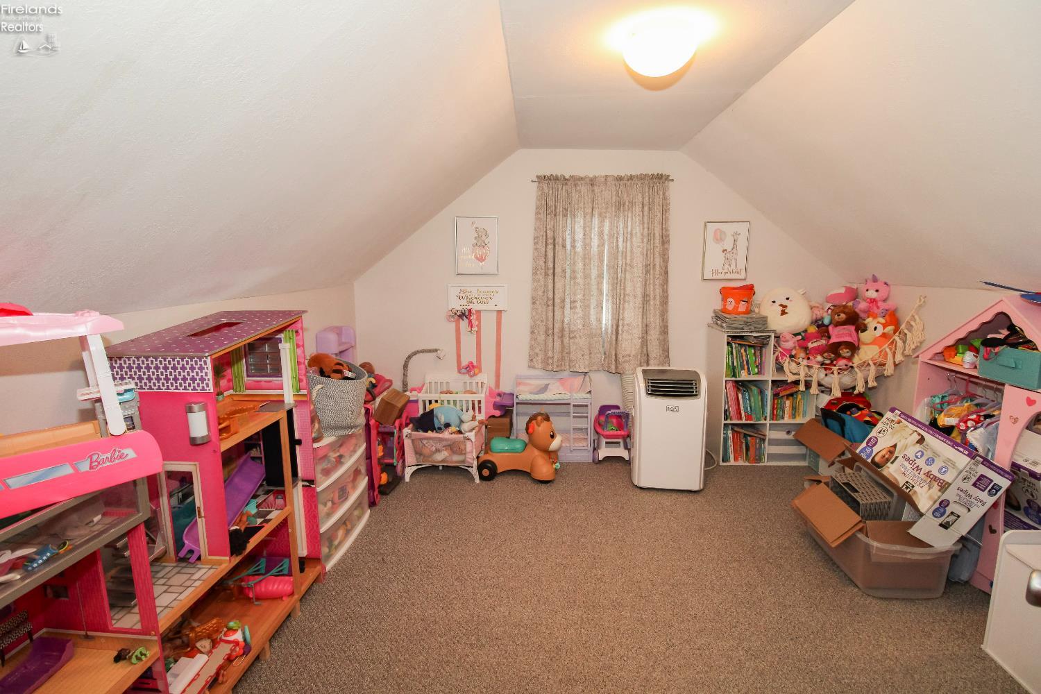 Castalia, Ohio 44824, United States, 3 Bedrooms Bedrooms, ,2 BathroomsBathrooms,Residential,Active,216510