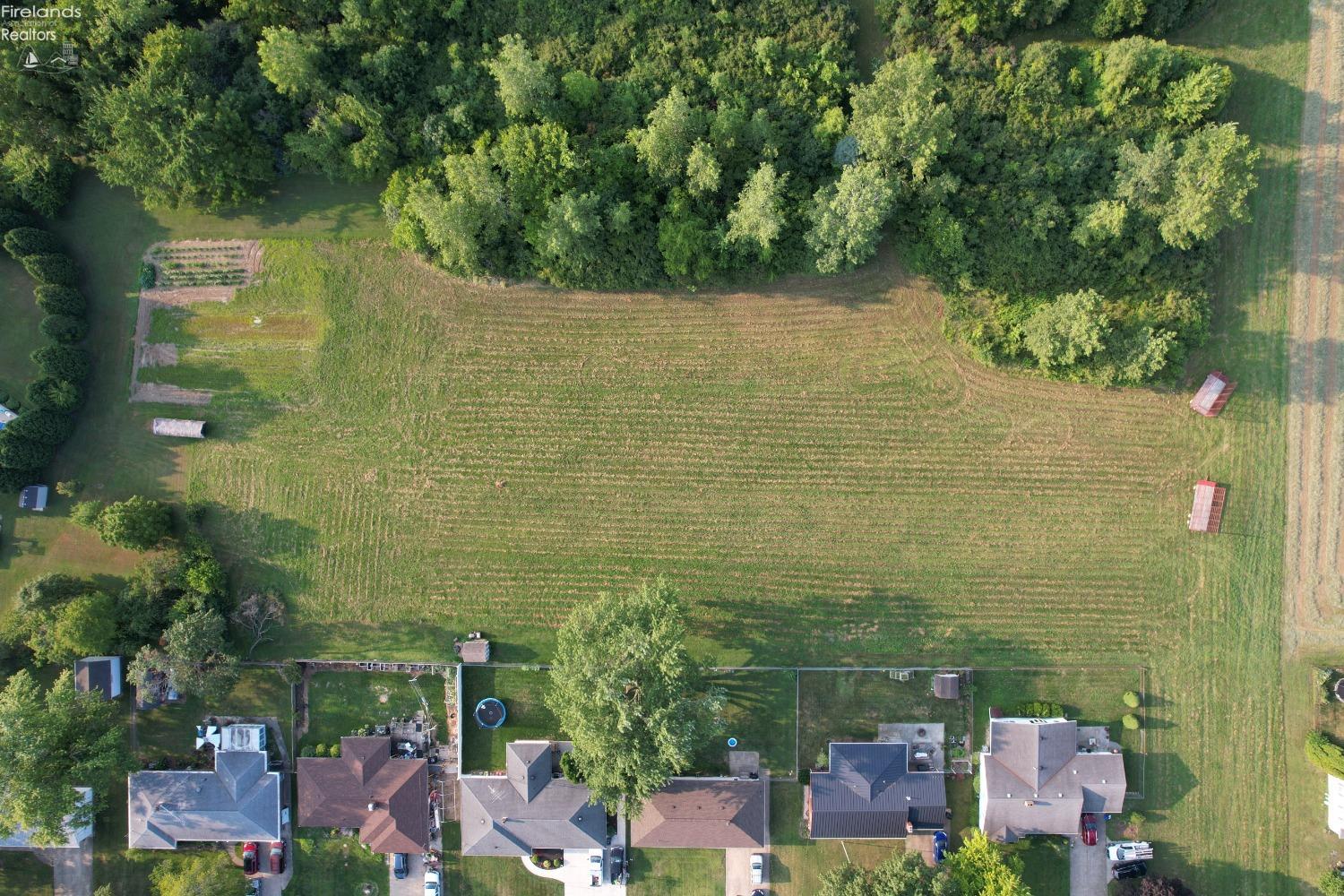 W Strub Road, Sandusky, Ohio image 9