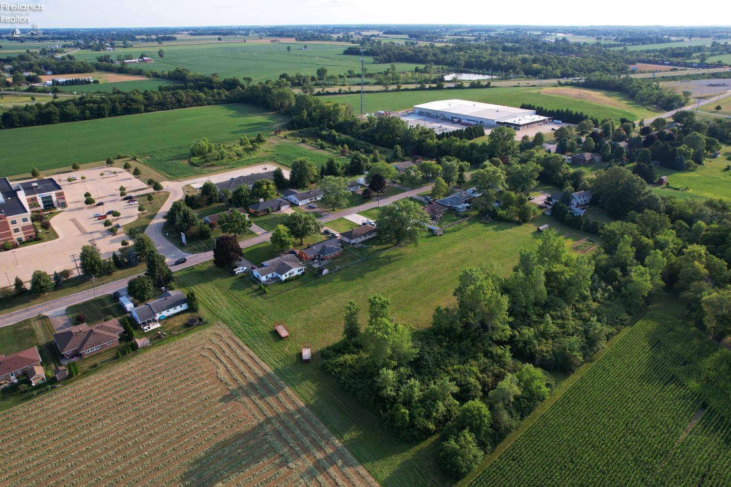 W Strub Road, Sandusky, Ohio image 8