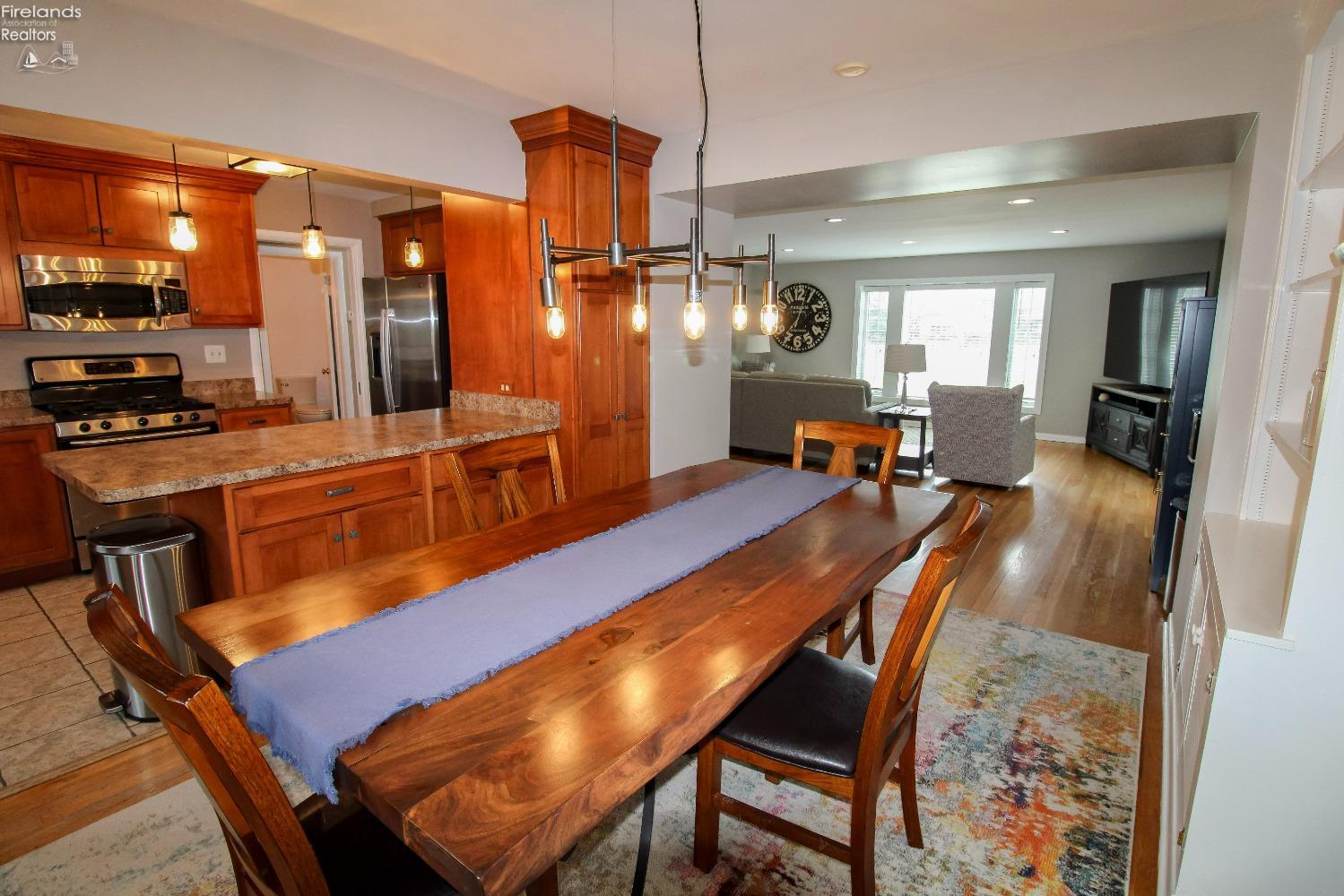 Bay Village, Ohio 44140, United States, 3 Bedrooms Bedrooms, ,2 BathroomsBathrooms,Residential,Active,121088