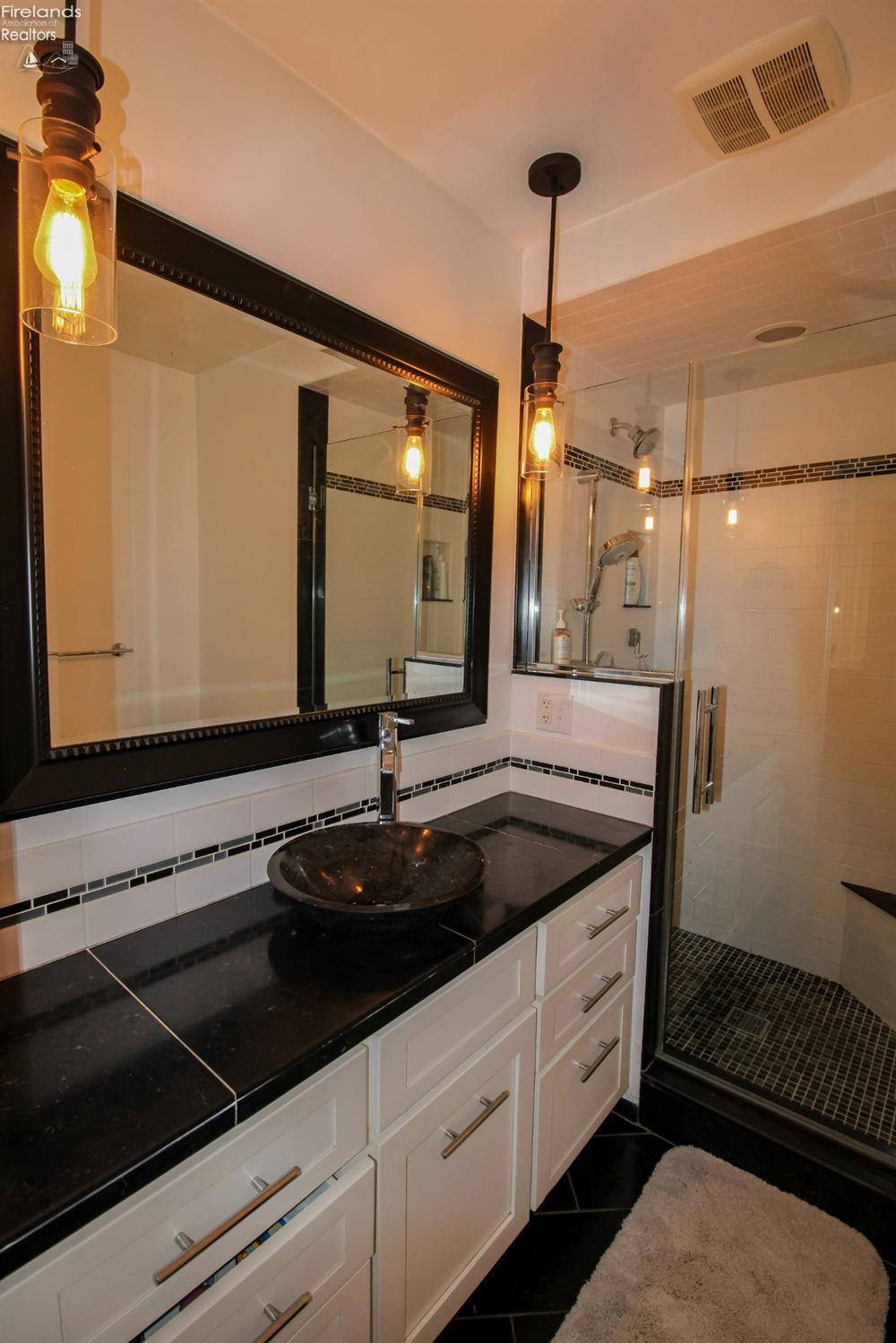 Bay Village, Ohio 44140, United States, 3 Bedrooms Bedrooms, ,2 BathroomsBathrooms,Residential,Active,121088