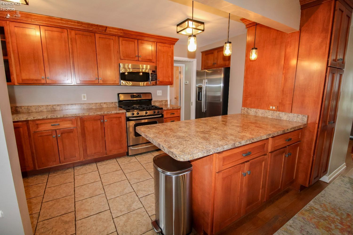 Bay Village, Ohio 44140, United States, 3 Bedrooms Bedrooms, ,2 BathroomsBathrooms,Residential,Active,121088