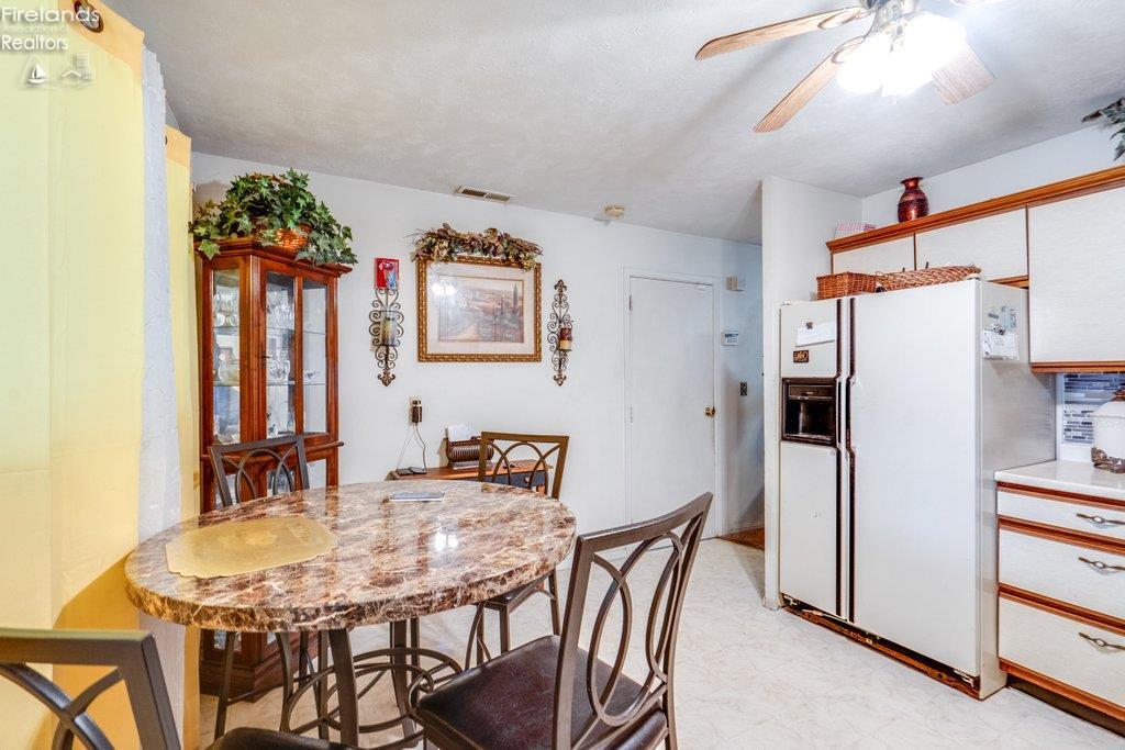 3908 Clinton Avenue, Lorain, New Mexico image 20