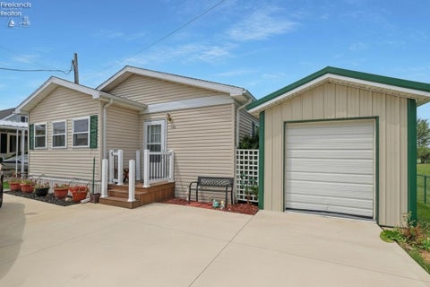 Mobile Home For Sale - 2845 W Risingsun Road<br/> Ottawa County, Port Clinton, OH 43452