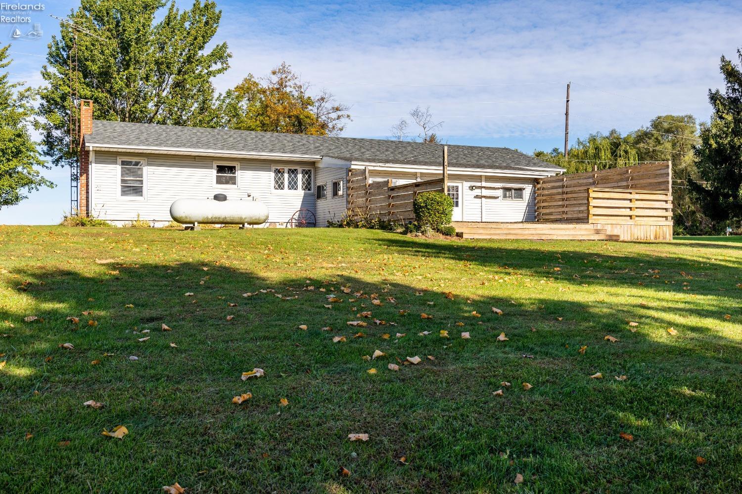 3679 County Road 175, Clyde, Ohio image 9