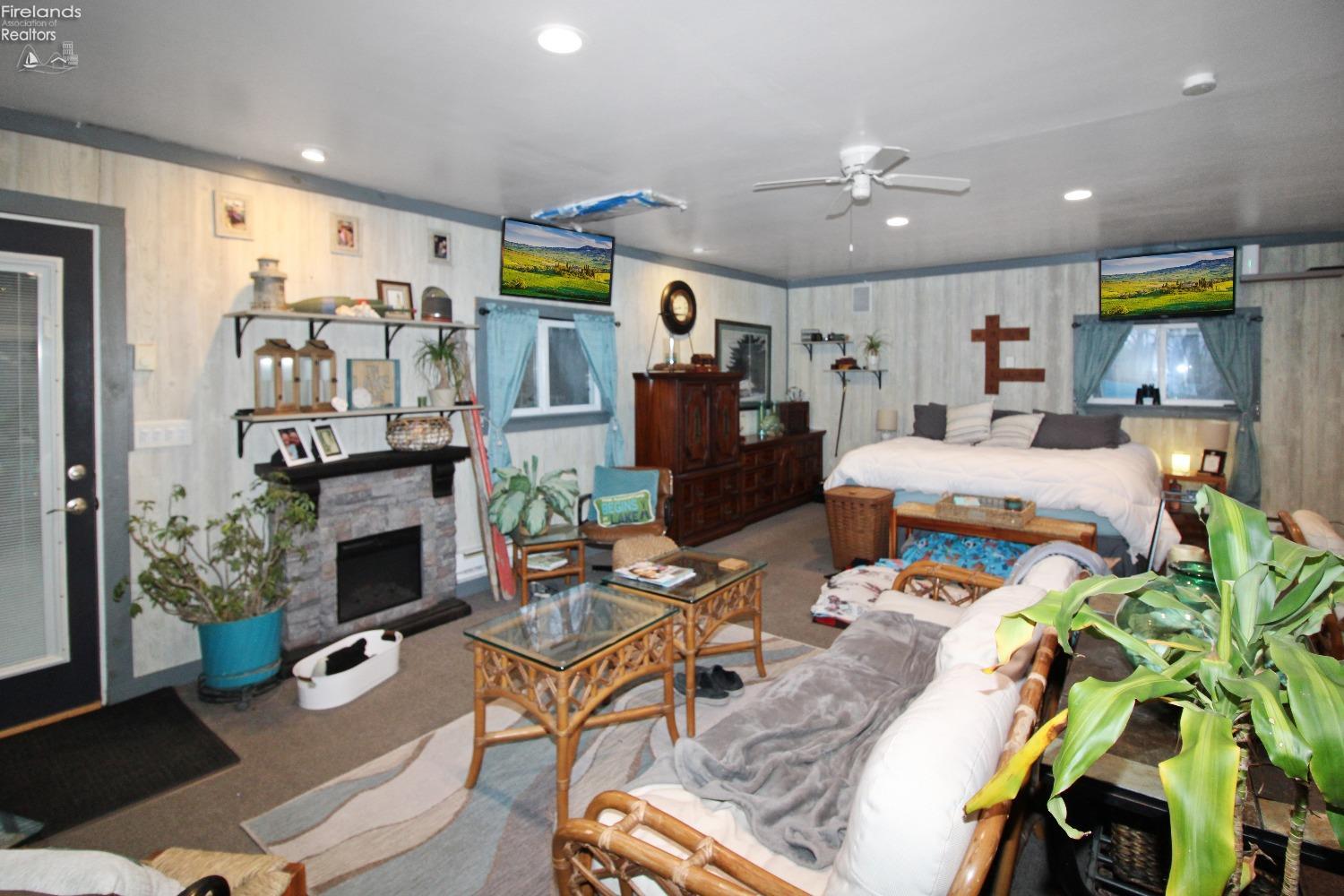 3778 N Cliff Road, Port Clinton, Texas image 25