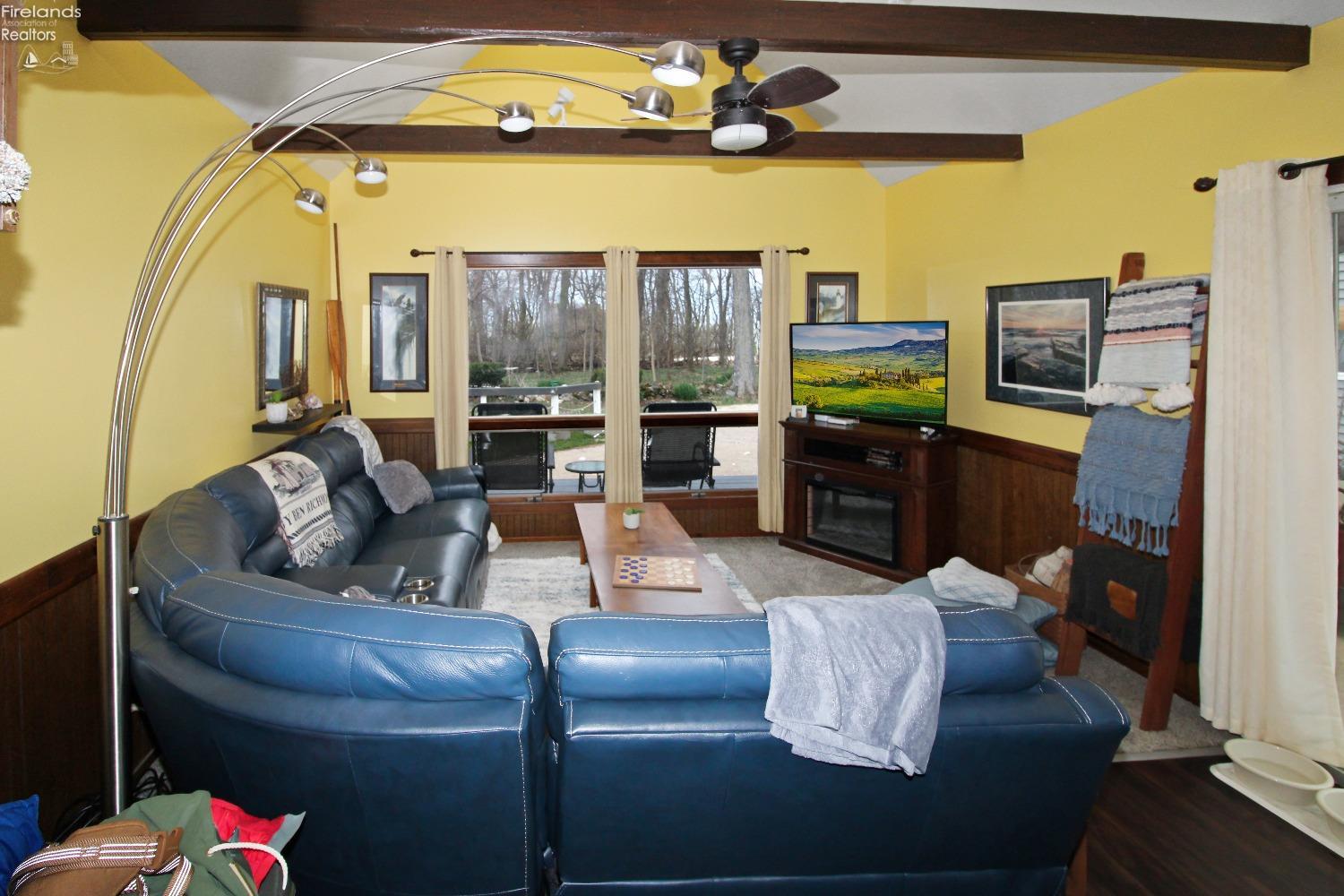 3778 N Cliff Road, Port Clinton, Texas image 4