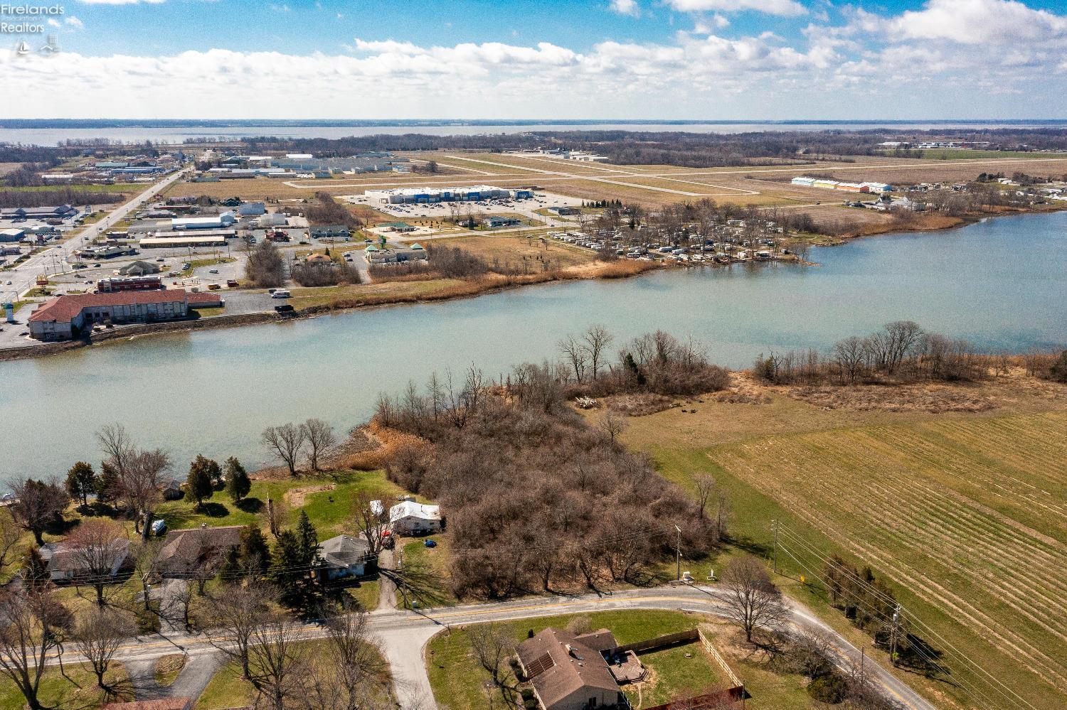 113 W Catawba Road, Port Clinton, Ohio image 18