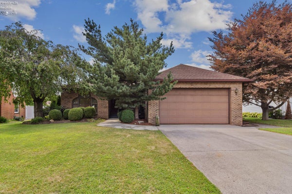 838 BELLAIRE DR, BELLEVUE, OH 44811 - Image 2d10a76cc598131c878f2cee371fe4c5/200095365