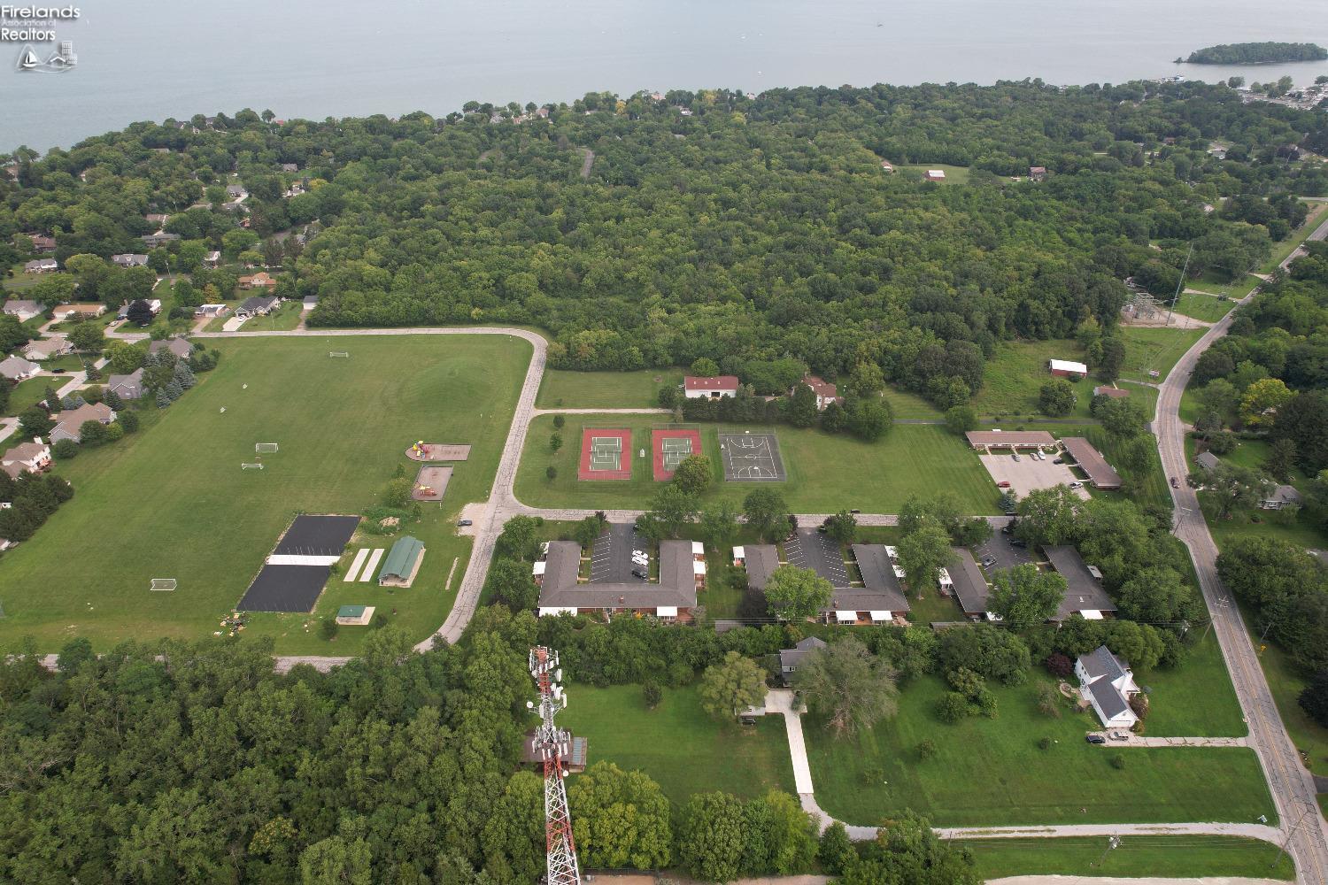 4531 E Kalalujah Lake Drive, Port Clinton, Ohio image 9