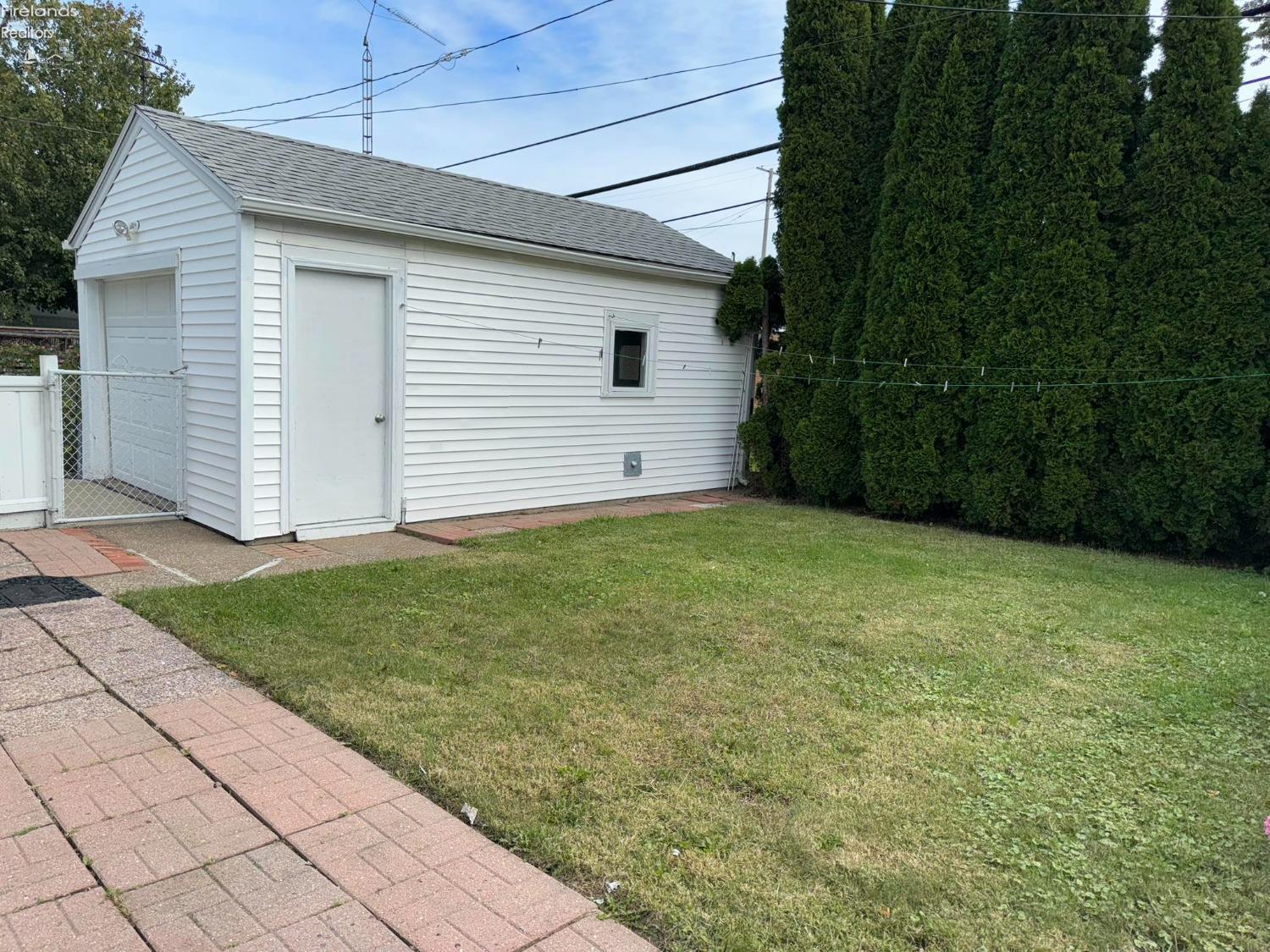 1028 Winnebago Avenue, Sandusky, Ohio image 17