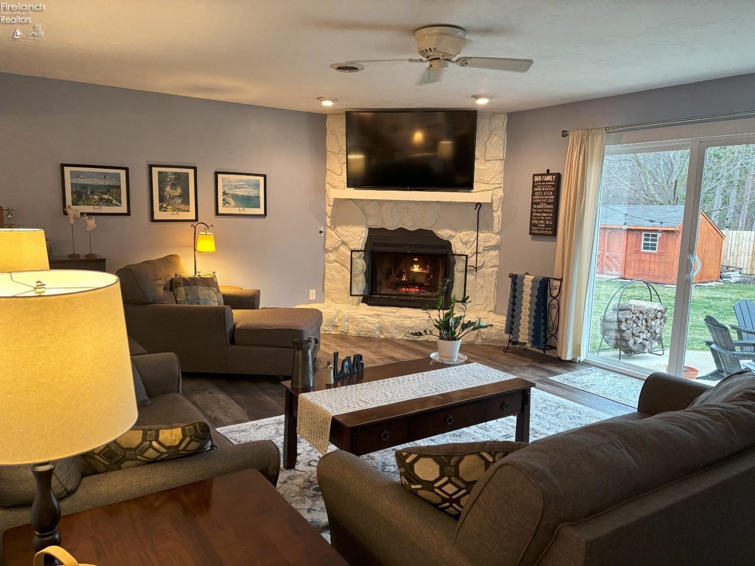 4348 E Marina Drive, Vermilion, Ohio image 12