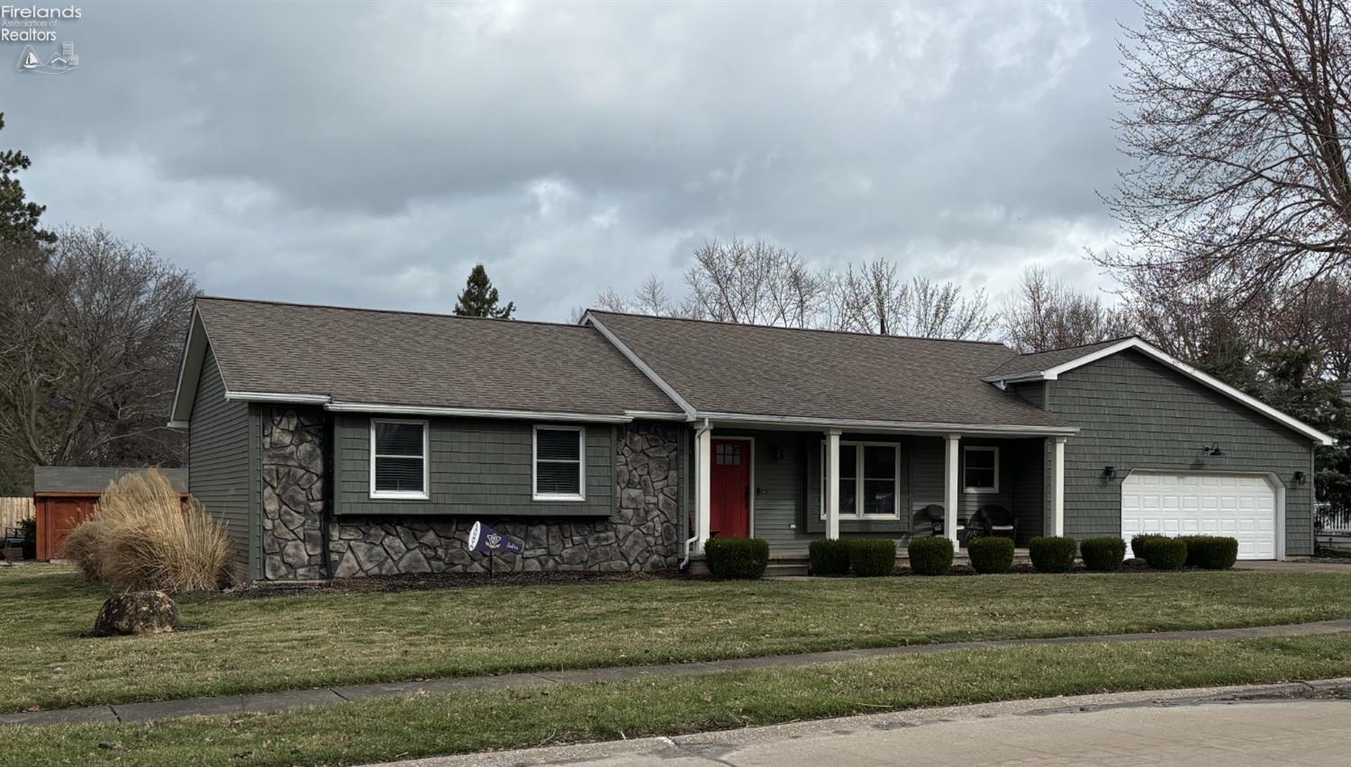 4348 E Marina Drive, Vermilion, Ohio image 1