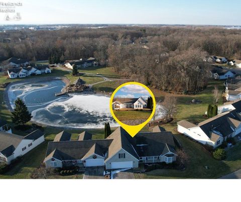 Homes For Sale - 709 N Vineyard Circle<br/> Port Clinton, OH 43452