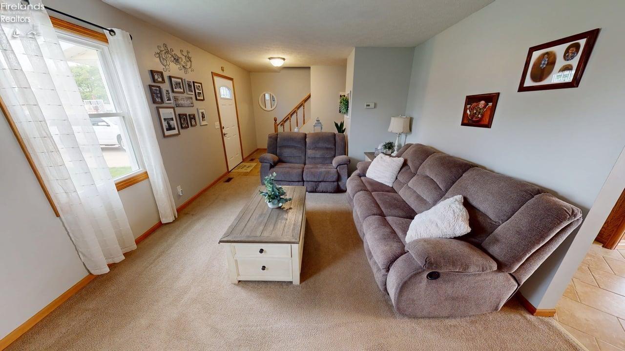 311 W Linden Avenue, Gibsonburg, Ohio image 11