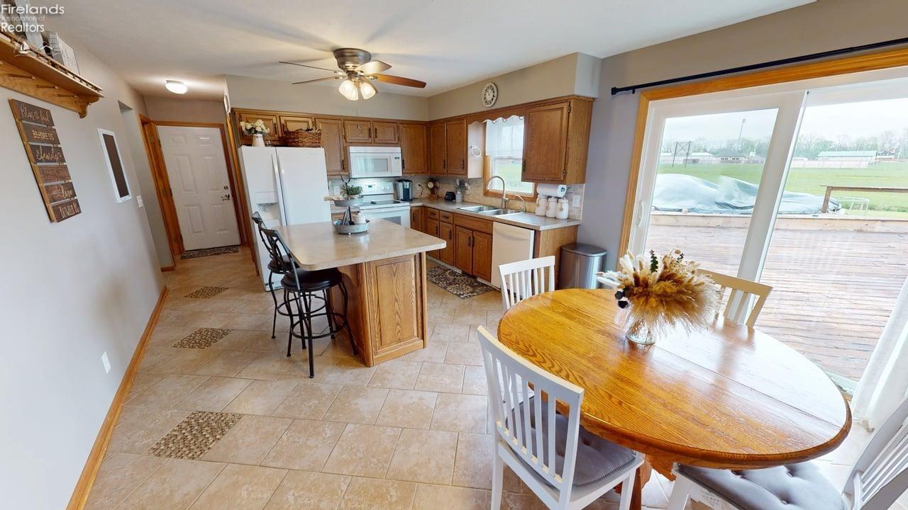 311 W Linden Avenue, Gibsonburg, Ohio image 16