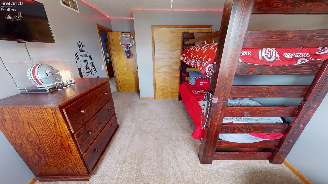 311 W Linden Avenue, Gibsonburg, Ohio image 45