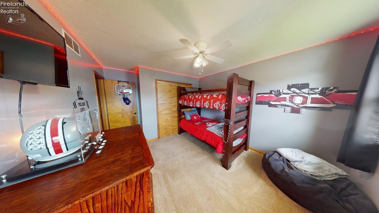 311 W Linden Avenue, Gibsonburg, Ohio image 42