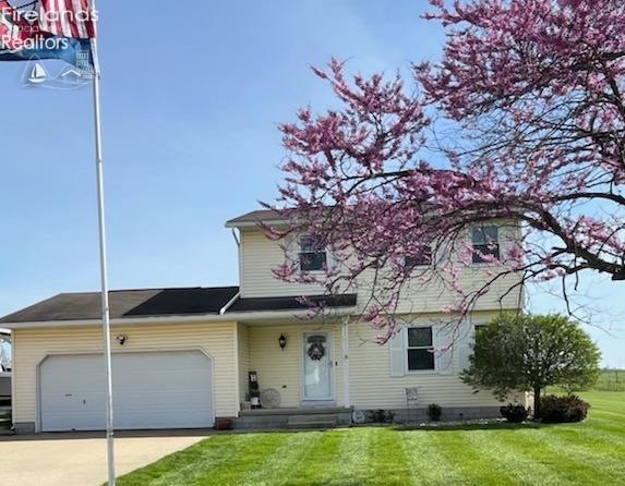 311 W Linden Avenue, Gibsonburg, Ohio image 1