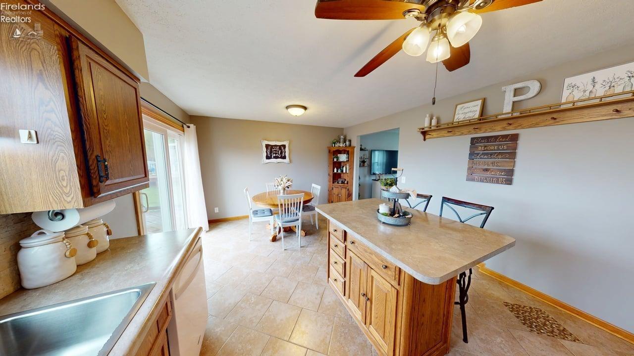 311 W Linden Avenue, Gibsonburg, Ohio image 19