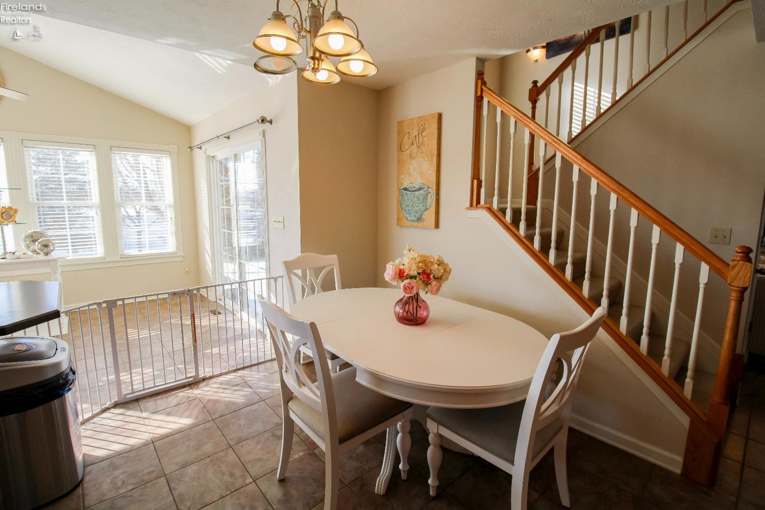 Huron, Ohio 44839, United States, 4 Bedrooms Bedrooms, ,4 BathroomsBathrooms,Residential,Contingent,15429