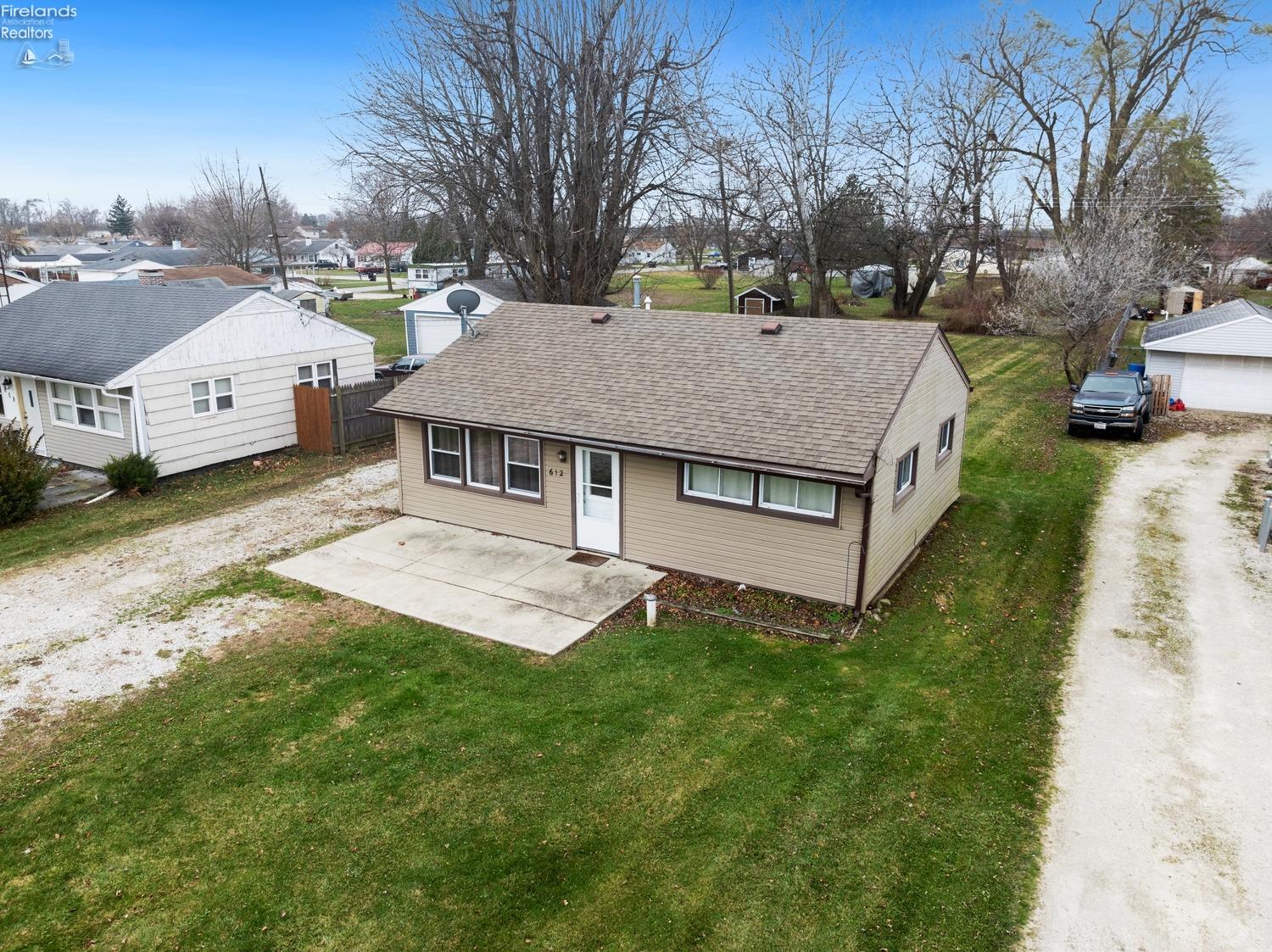 612 Everett Road, Fremont, Ohio image 33