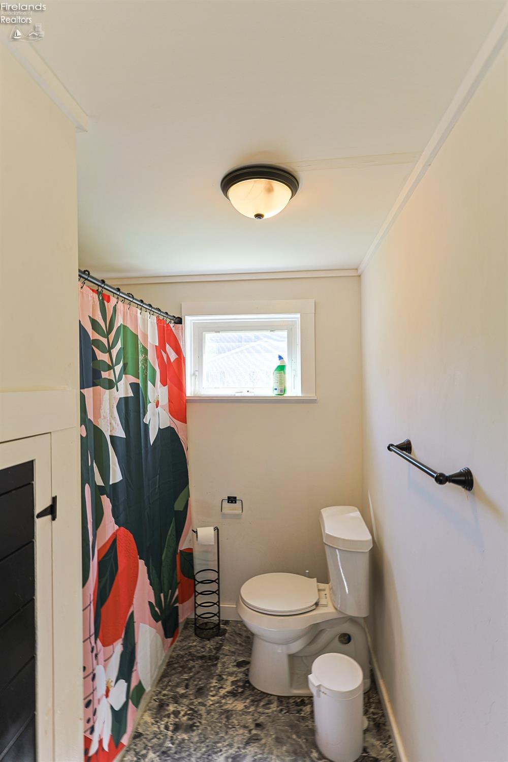 60 Corwin Street, Norwalk, Texas image 35