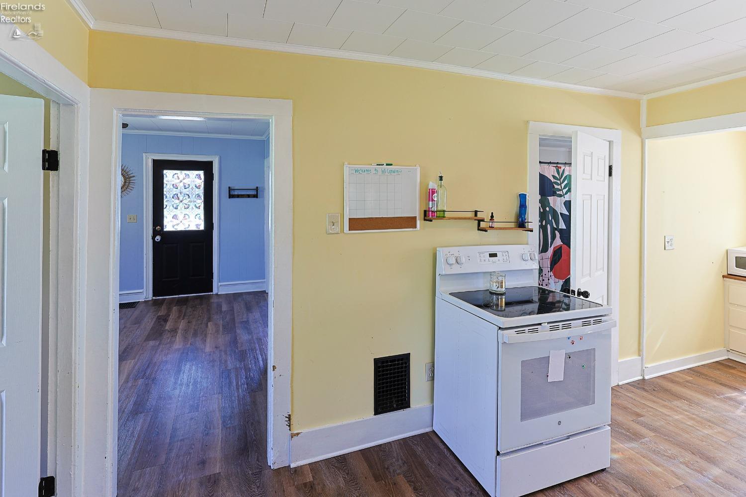 60 Corwin Street, Norwalk, Texas image 31